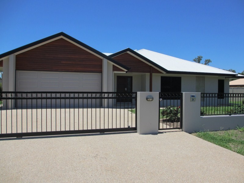 24 Kidd Street, Emerald QLD 4720