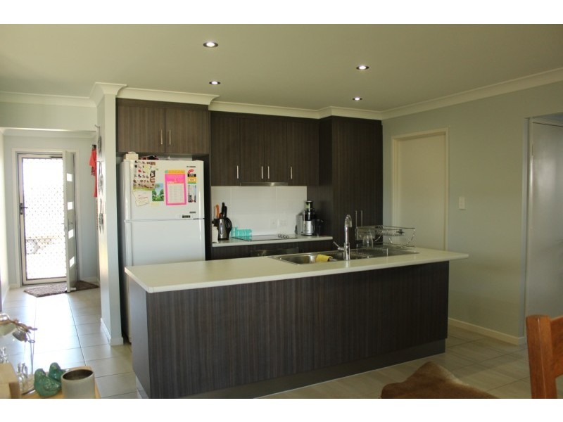 19 Newman Drive, Emerald QLD 4720