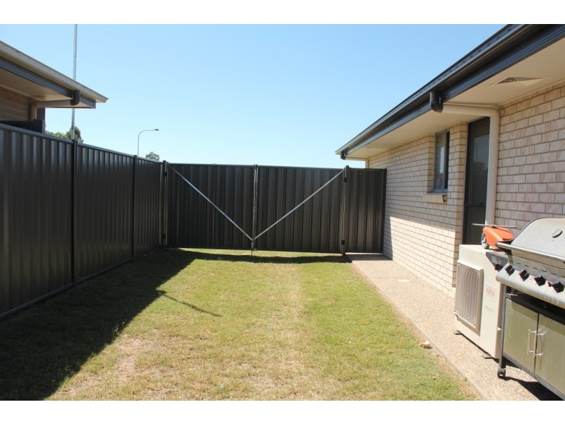 19 Newman Drive, Emerald QLD 4720
