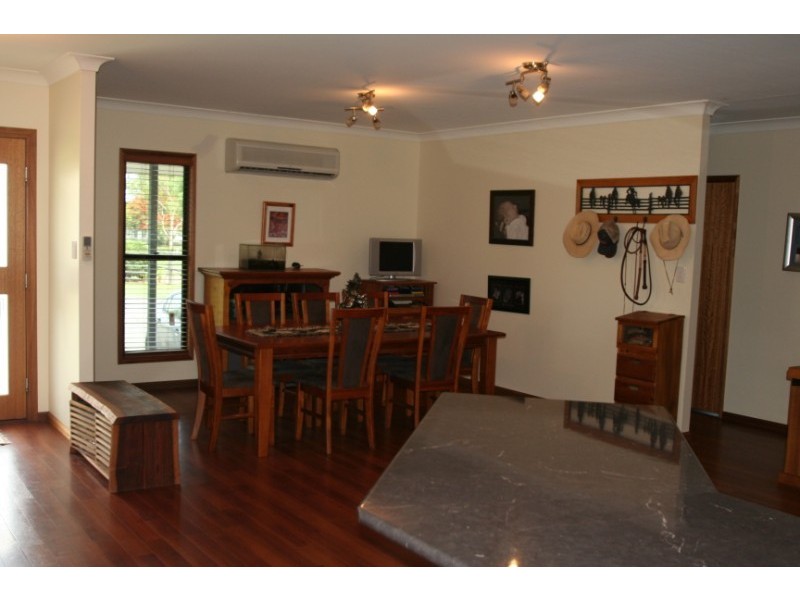 17A Silica Road, Emerald QLD 4720