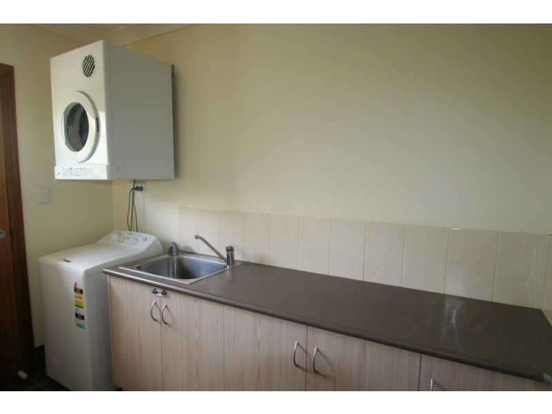 17A Silica Road, Emerald QLD 4720