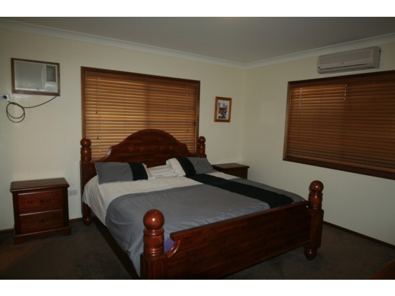 17A Silica Road, Emerald QLD 4720