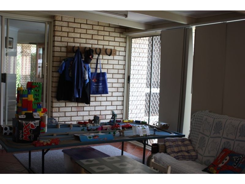 7 Skelton Place, Emerald QLD 4720