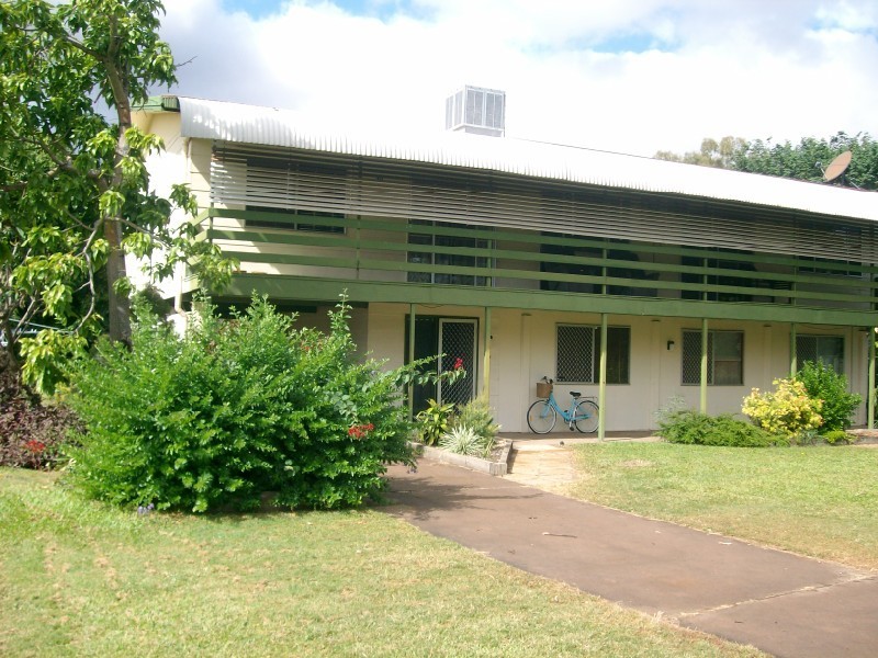 6 Spica Place, Emerald QLD 4720