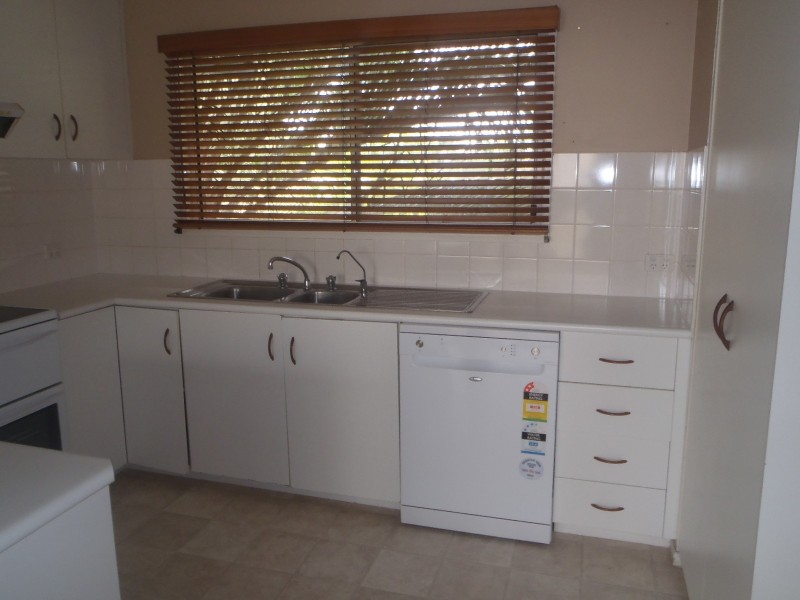 198 Borilla Street, Emerald QLD 4720