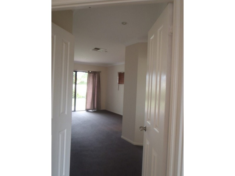 24 Haswell Street, Emerald QLD 4720