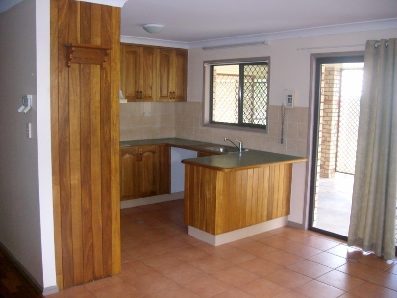 28 Barry Street, Emerald QLD 4720