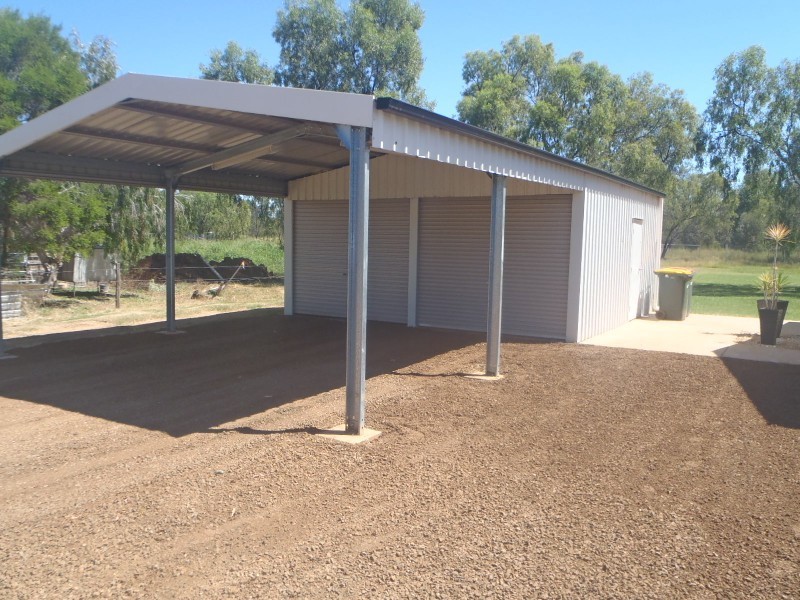 11 Silica Road, Emerald QLD 4720
