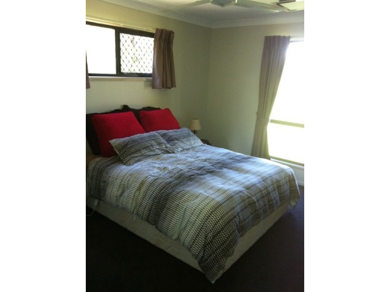 11 Silica Road, Emerald QLD 4720