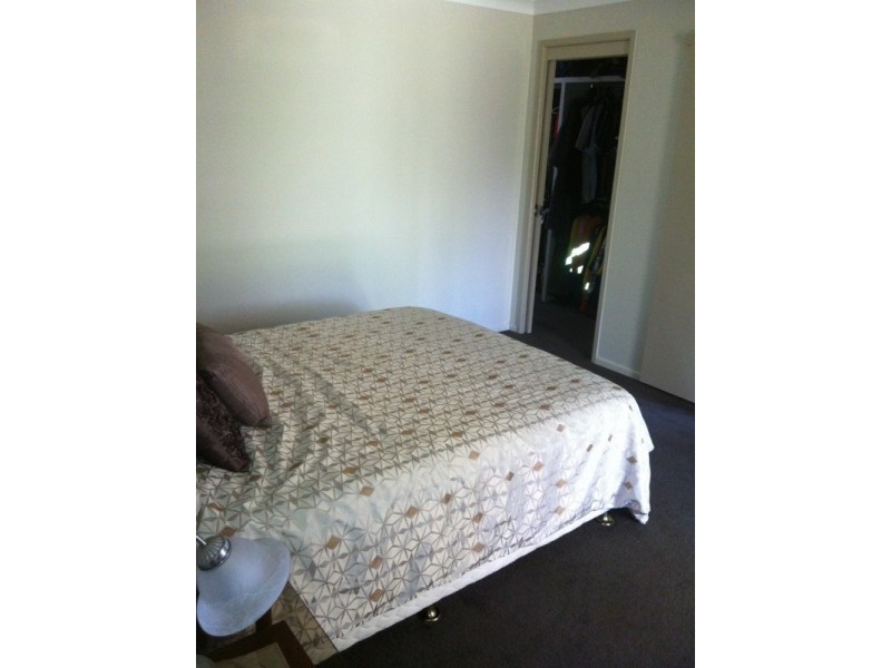11 Silica Road, Emerald QLD 4720