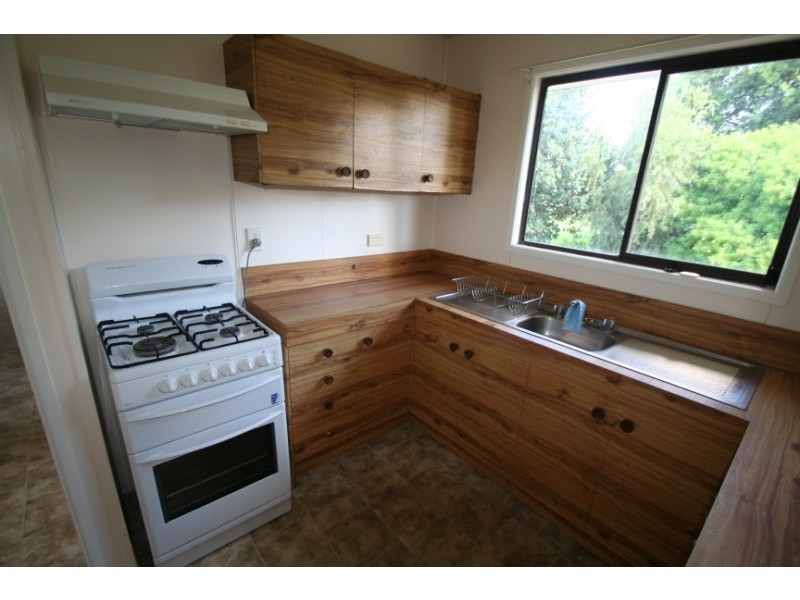 1 Wood Street, Springsure QLD 4722