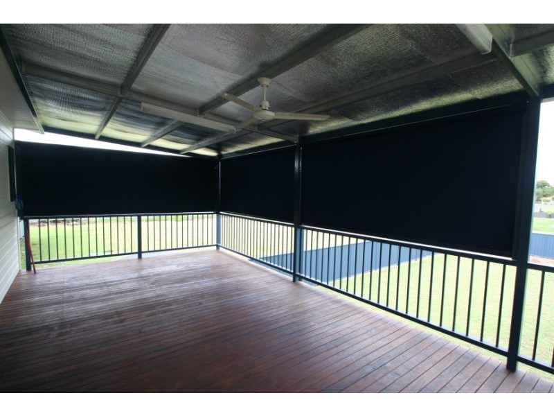 17 Gray Street, Emerald QLD 4720