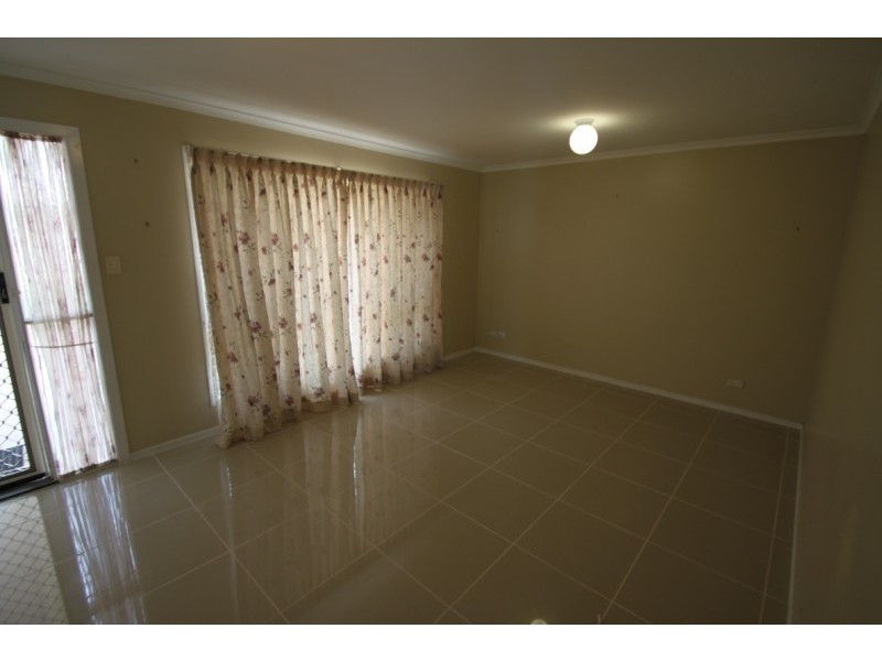 1 Grant Place, Emerald QLD 4720