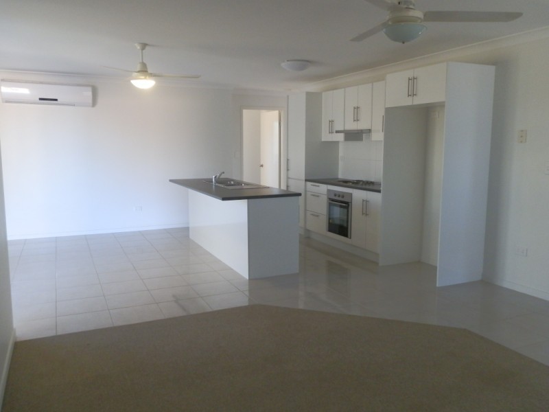 15 Lauren Way, Emerald QLD 4720