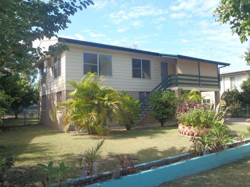 14 Barry Street, Emerald QLD 4720