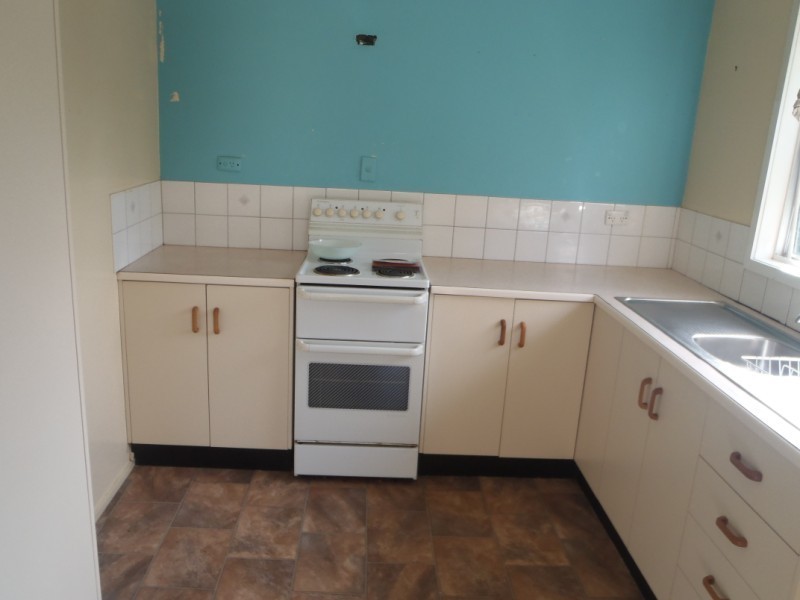 14 Barry Street, Emerald QLD 4720