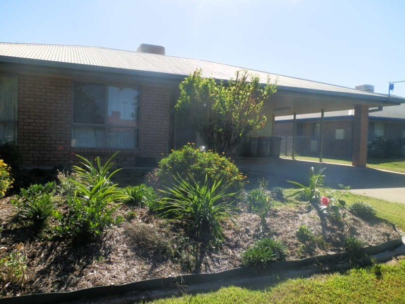 40 Crinum Crescent, Emerald QLD 4720