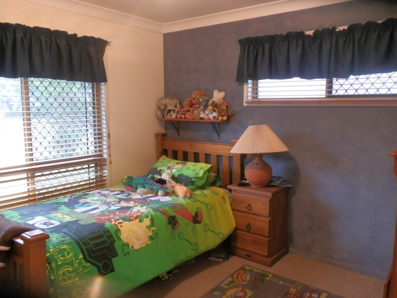 93 Gray Street, Emerald QLD 4720