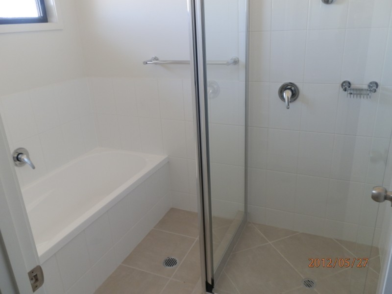 333 Lauren  Way, Emerald QLD 4720