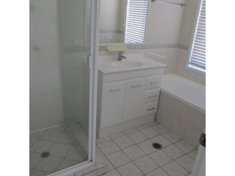 97 Gray Street, Emerald QLD 4720