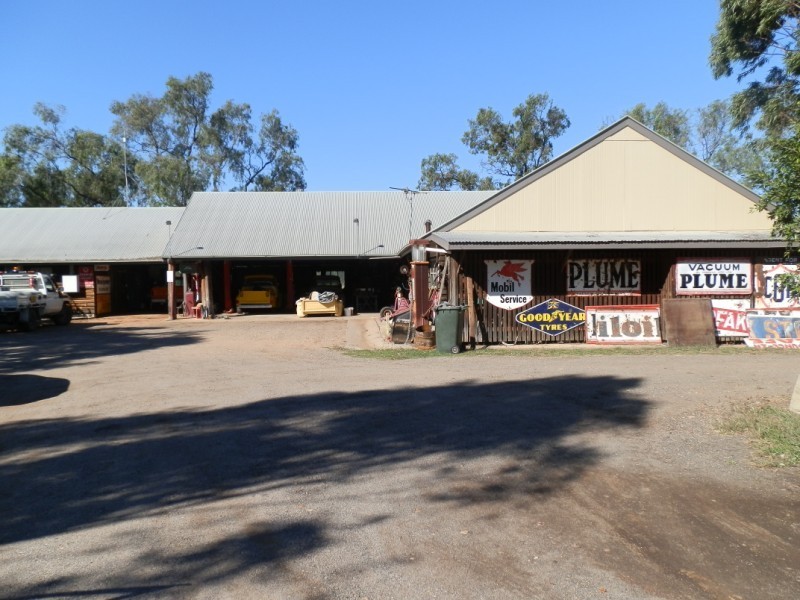 250 Opal Street, Emerald QLD 4720