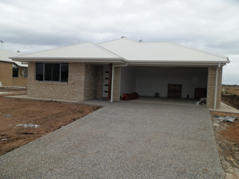 14 Easton Street, Emerald QLD 4720