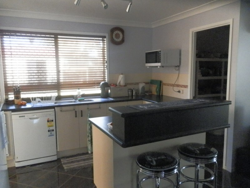 8 Malvern Street, Capella QLD 4723