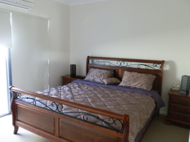 Unit 1/69 Blue Gums Drive, Emerald QLD 4720