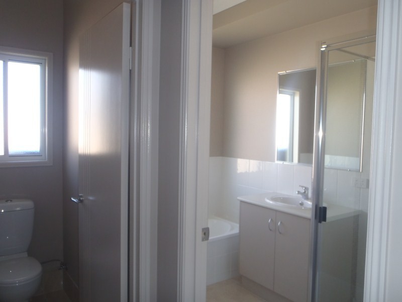 21 Lauren  Way, Emerald QLD 4720