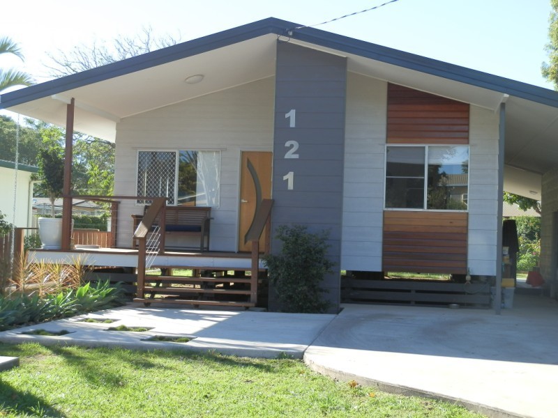 121 Harris Street, Emerald QLD 4720