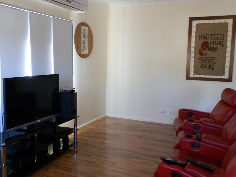 121 Harris Street, Emerald QLD 4720