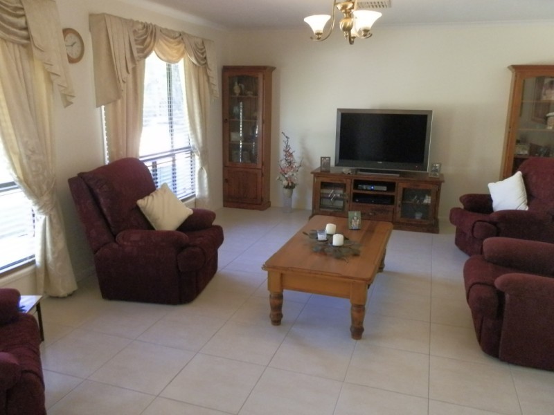 20 Akubra Drive, Emerald QLD 4720