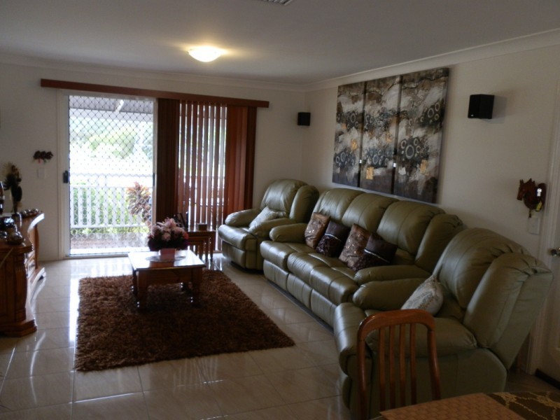 Unit 1/24 Riverview Street, Emerald QLD 4720