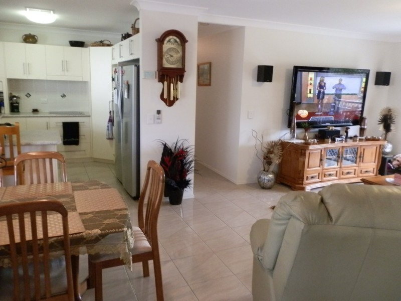 Unit 1/24 Riverview Street, Emerald QLD 4720