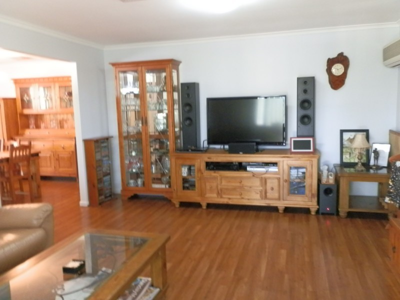 18 Alamein Drive, Emerald QLD 4720