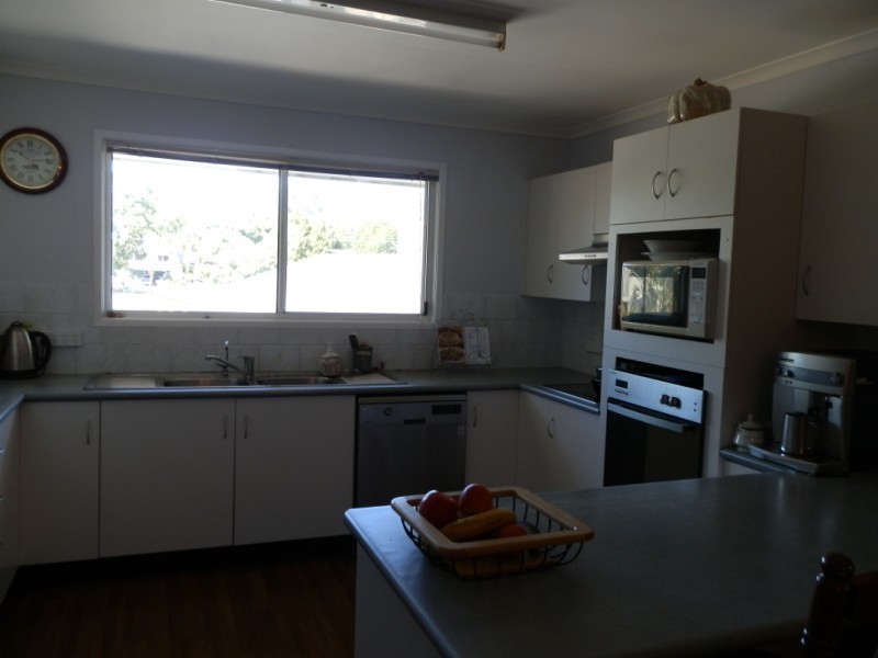 18 Alamein Drive, Emerald QLD 4720