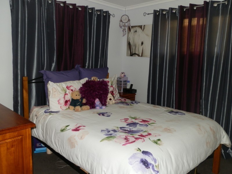 18 Alamein Drive, Emerald QLD 4720