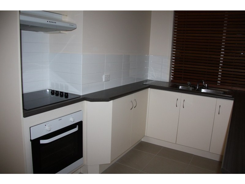 1/29 Esmond Street, Emerald QLD 4720