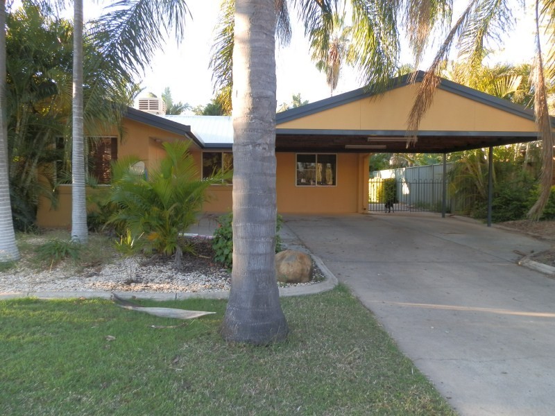 38 Barry Street, Emerald QLD 4720