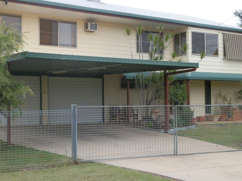 6 Egan Street, Emerald QLD 4720