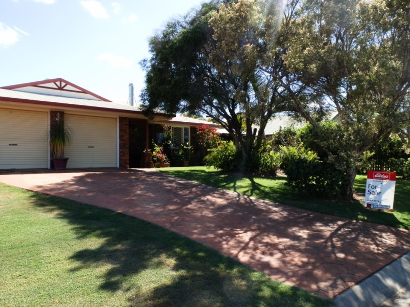 11 Cowan Crescent, Emerald QLD 4720