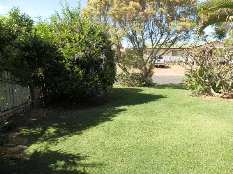 11 Cowan Crescent, Emerald QLD 4720