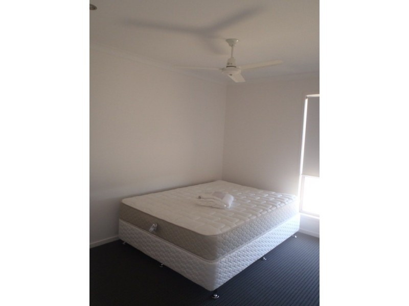 1/11 Eagle Street, Emerald QLD 4720