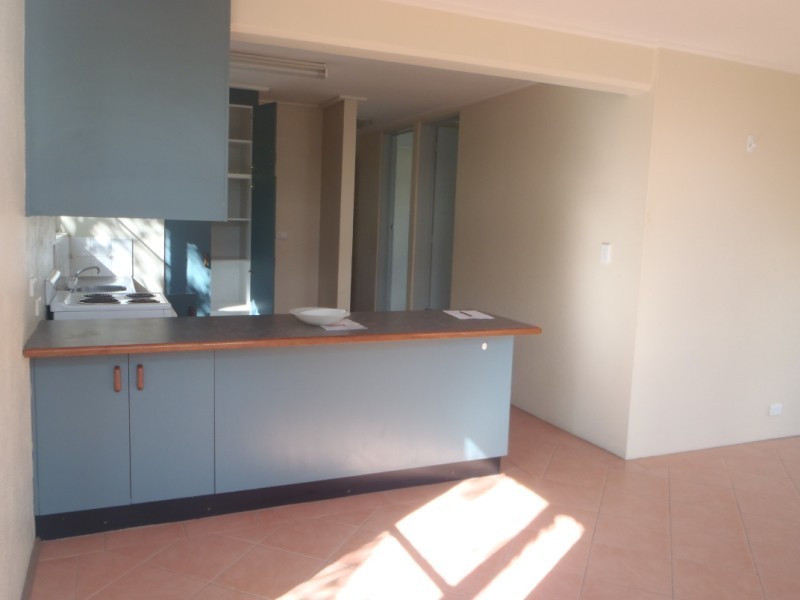 Unit 4/53 Dundas Street, Emerald QLD 4720