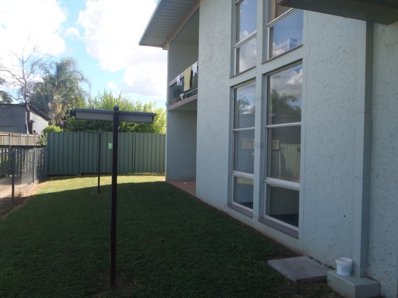 Unit 4/53 Dundas Street, Emerald QLD 4720