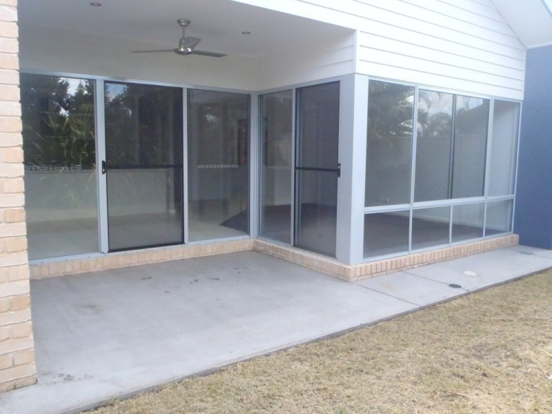 Villa 12/18-24 Mooney Crescent, Emerald QLD 4720