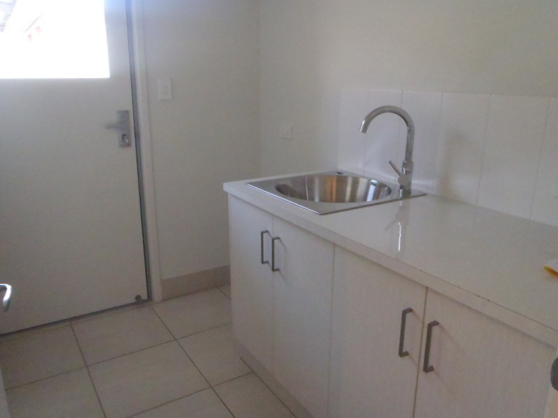 Villa 12/18-24 Mooney Crescent, Emerald QLD 4720