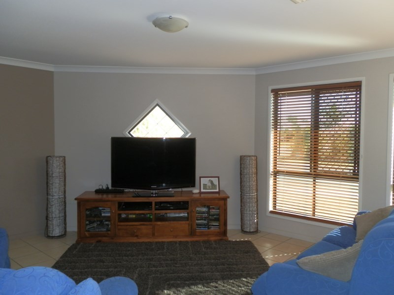 37 Andrews Road, Emerald QLD 4720