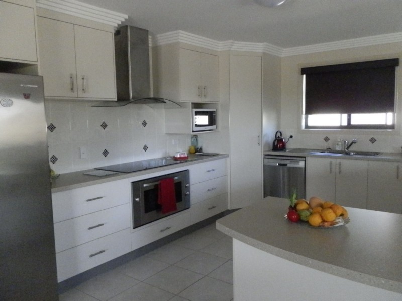 32 Berthun Street, Emerald QLD 4720