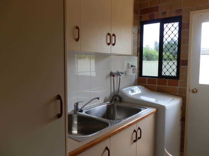 2/54 Kidd Street, Emerald QLD 4720